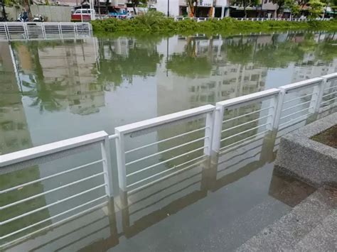 夢見涉水而過|夢見涉水而過